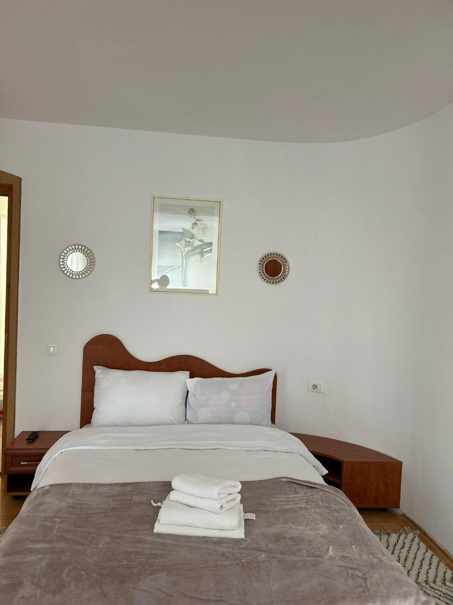 Ambra Room'S Braşov Extérieur photo