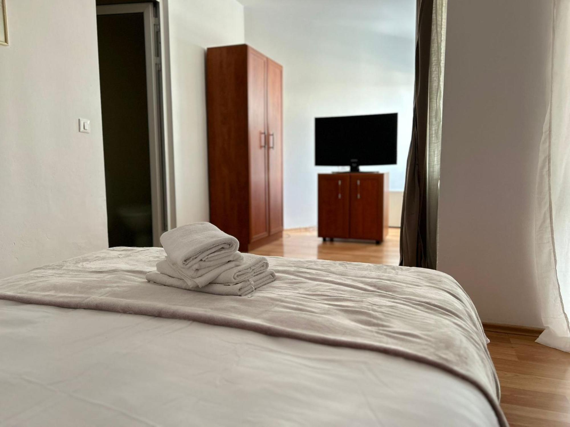 Ambra Room'S Braşov Extérieur photo