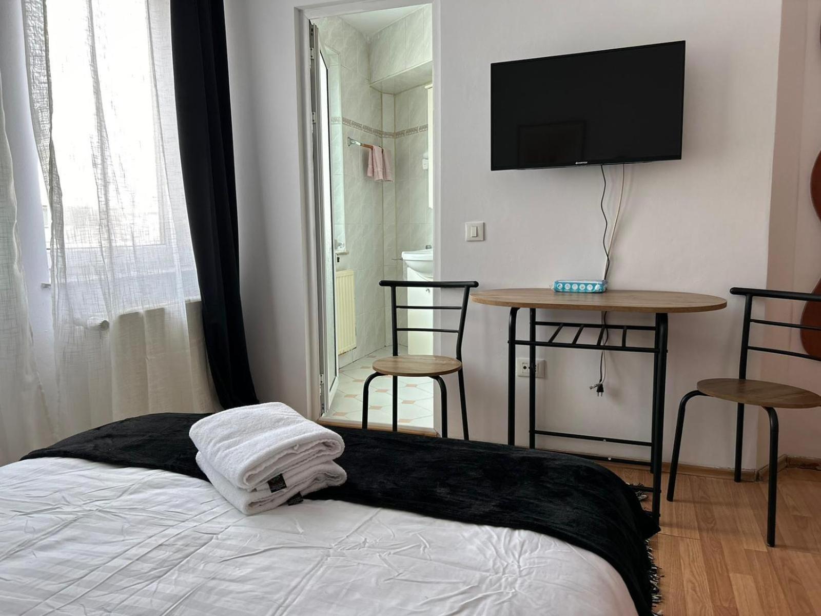 Ambra Room'S Braşov Extérieur photo