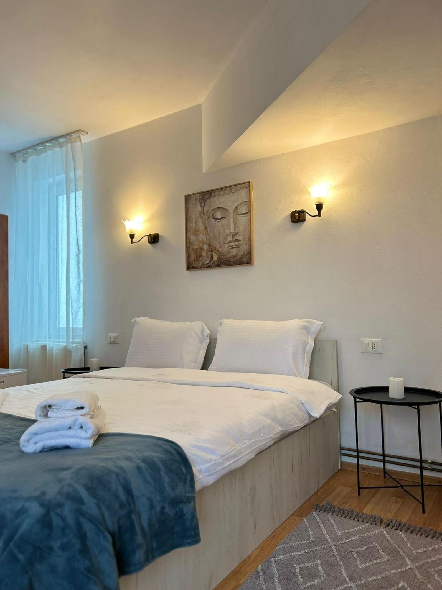 Ambra Room'S Braşov Extérieur photo
