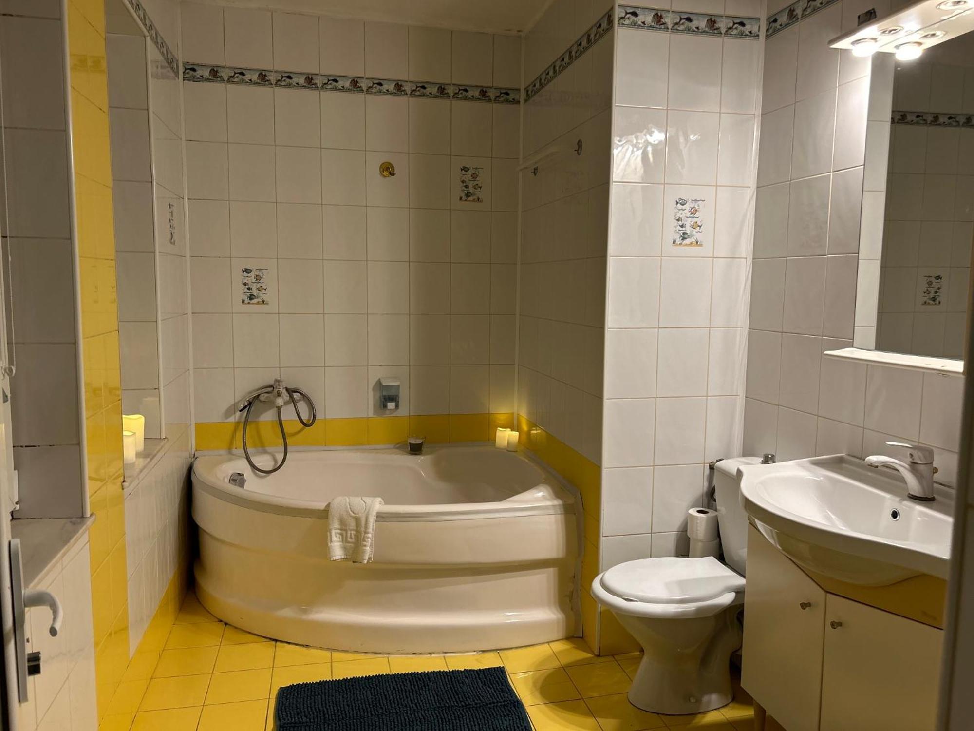 Ambra Room'S Braşov Extérieur photo