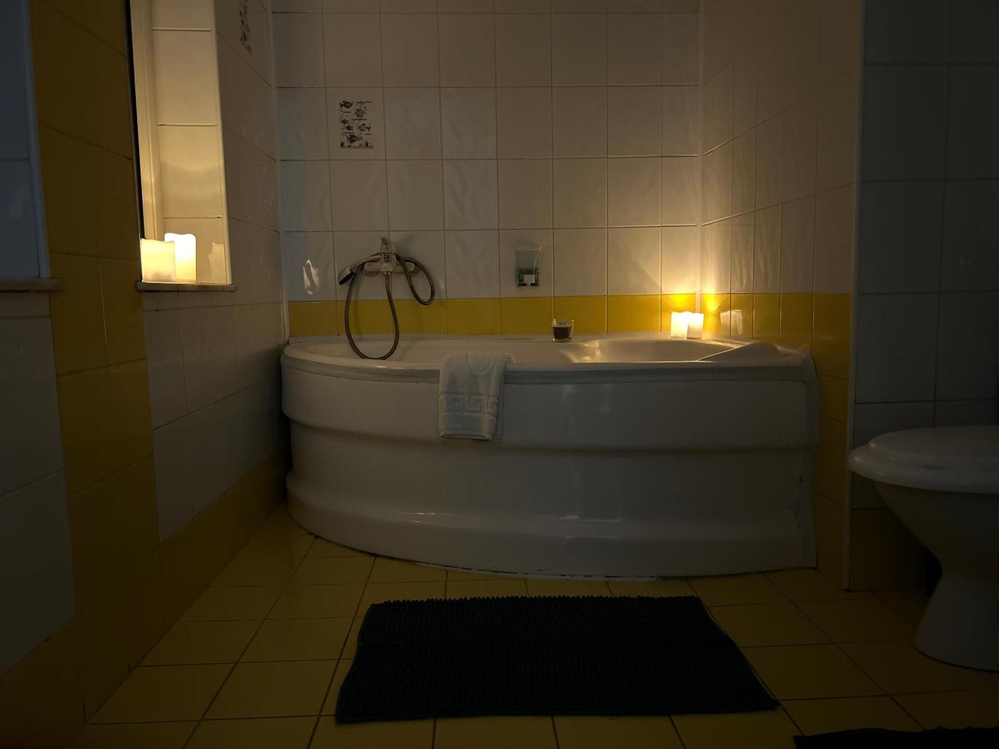 Ambra Room'S Braşov Extérieur photo